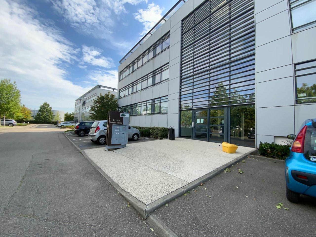 Bureau Saint-Priest 702m² Location bureau Saint-Priest Rhône OLBUR2200978 2